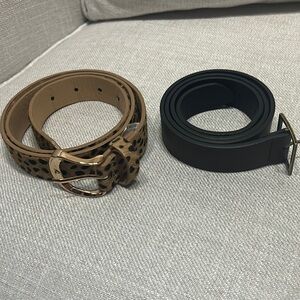 Bundle of 2 small belts